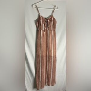 Forever 21 linen maxi dress with slit on the side size medium